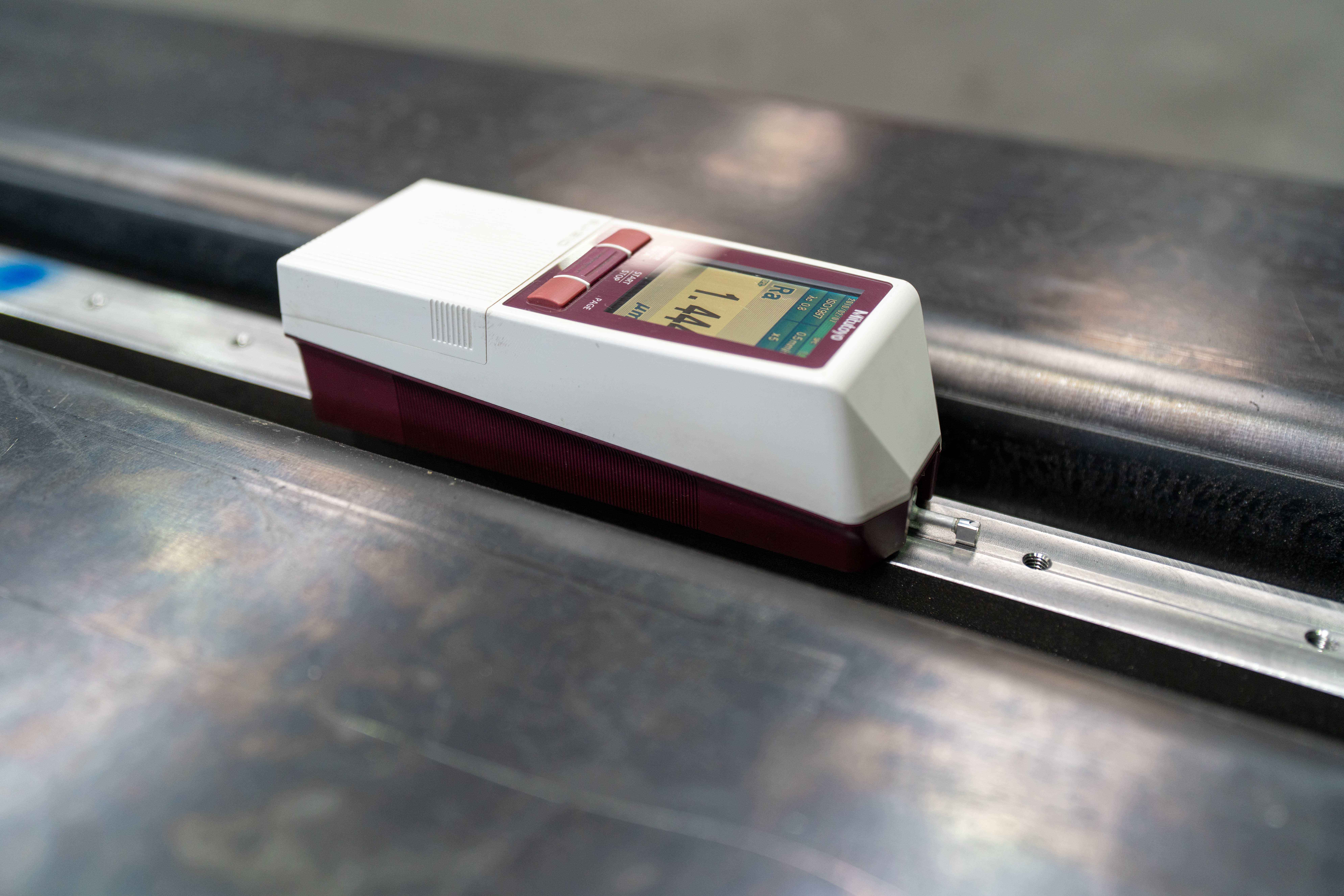 Ruwheidsmeter en hardheidsmeter